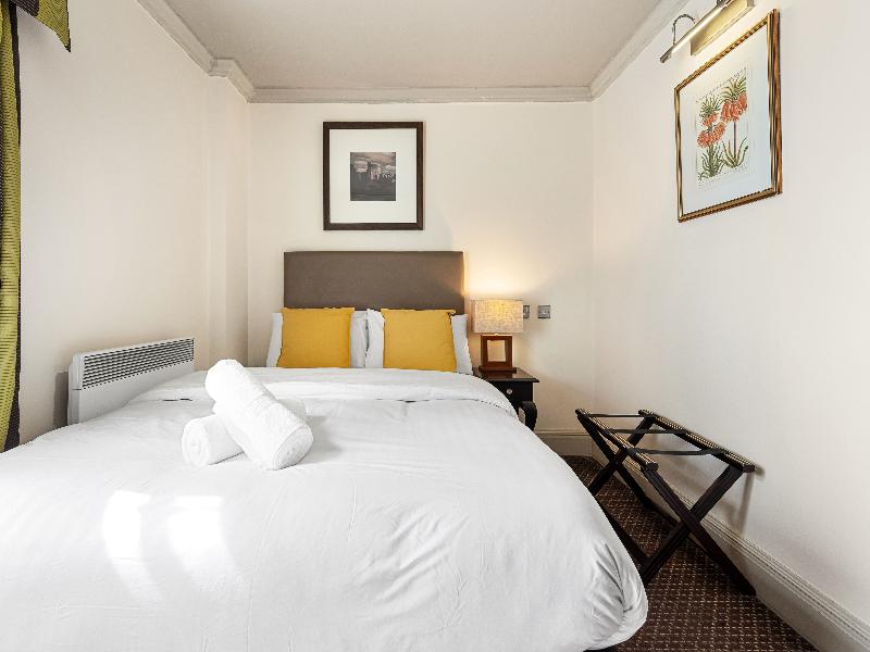 Harte and Garter Hotel - Oda
