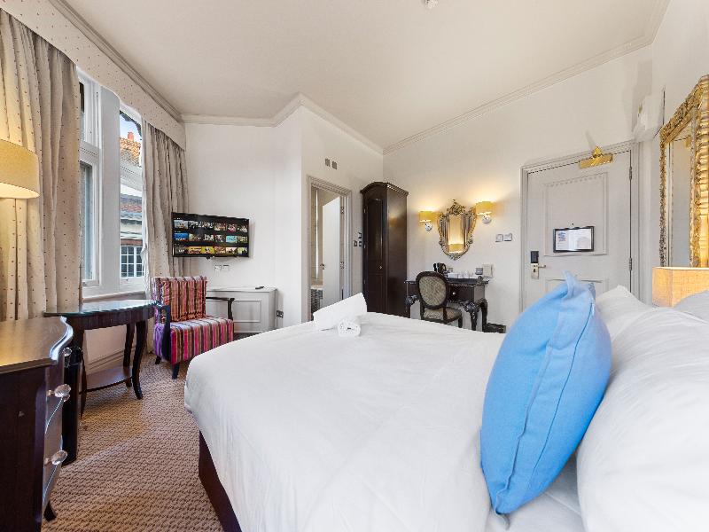 Harte and Garter Hotel - Oda