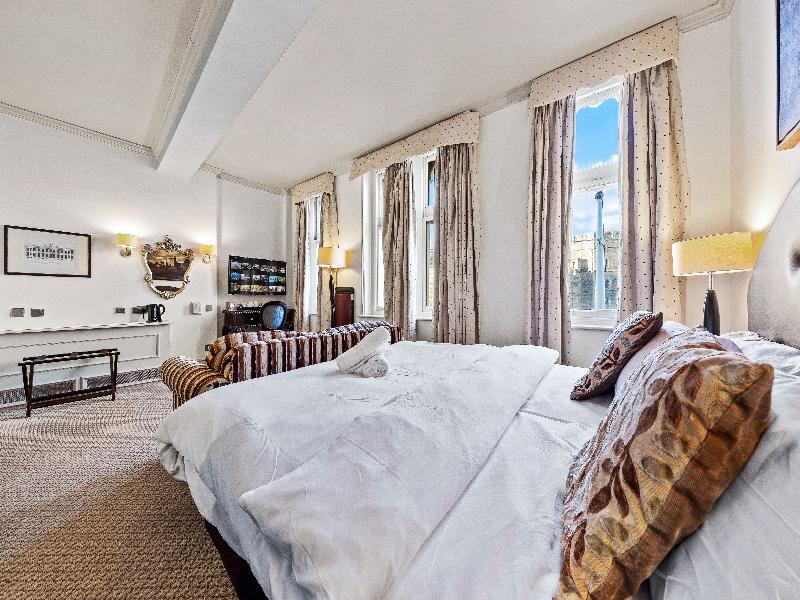 Harte and Garter Hotel - Oda