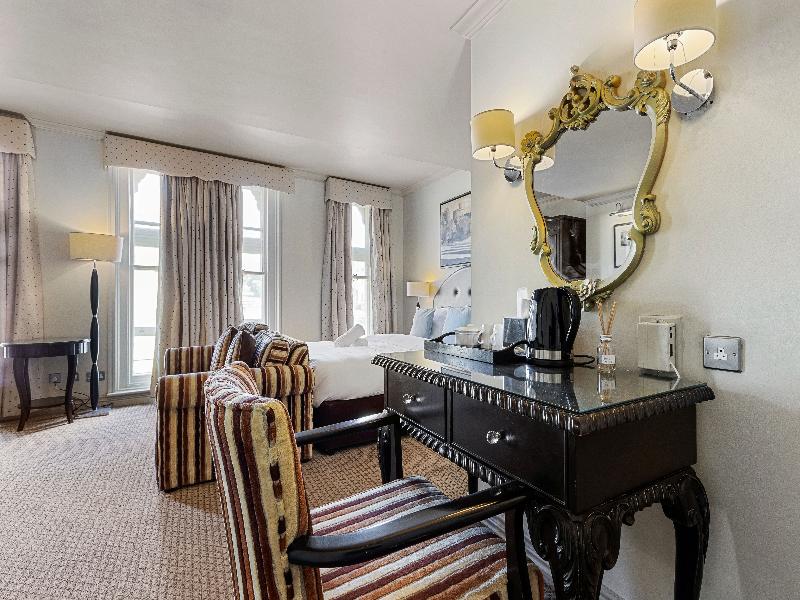 Harte and Garter Hotel - Oda