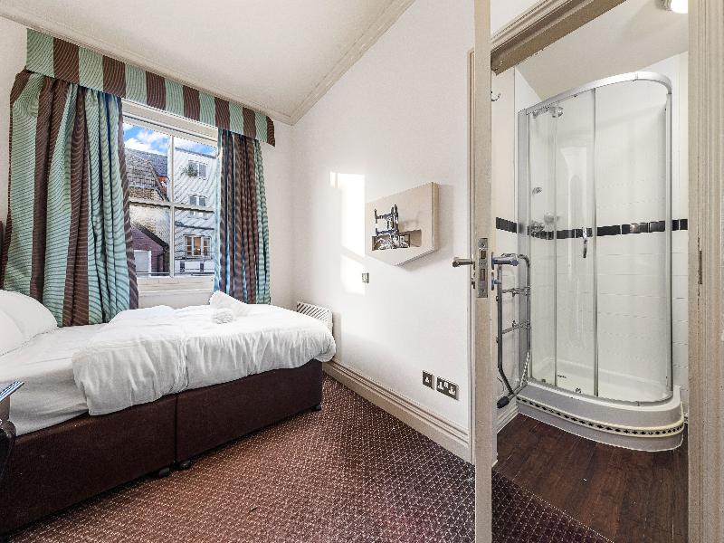 Harte and Garter Hotel - Oda