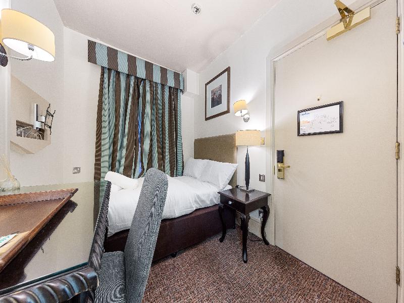 Harte and Garter Hotel - Oda