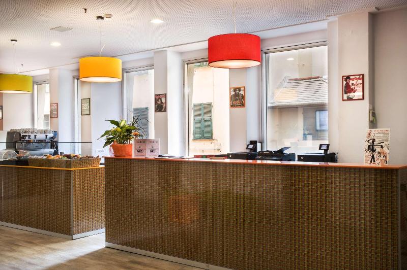 Hotel Nologo - Lobi