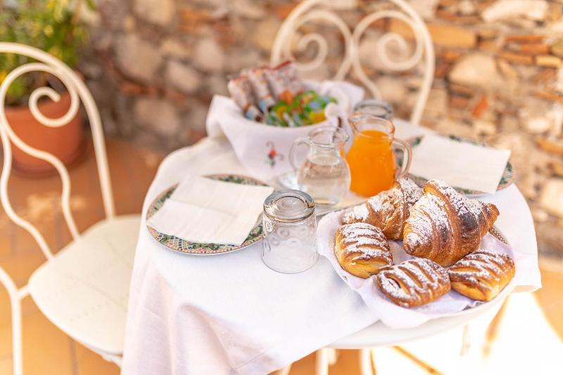 Bed And Breakfast Dionisio - Restoran
