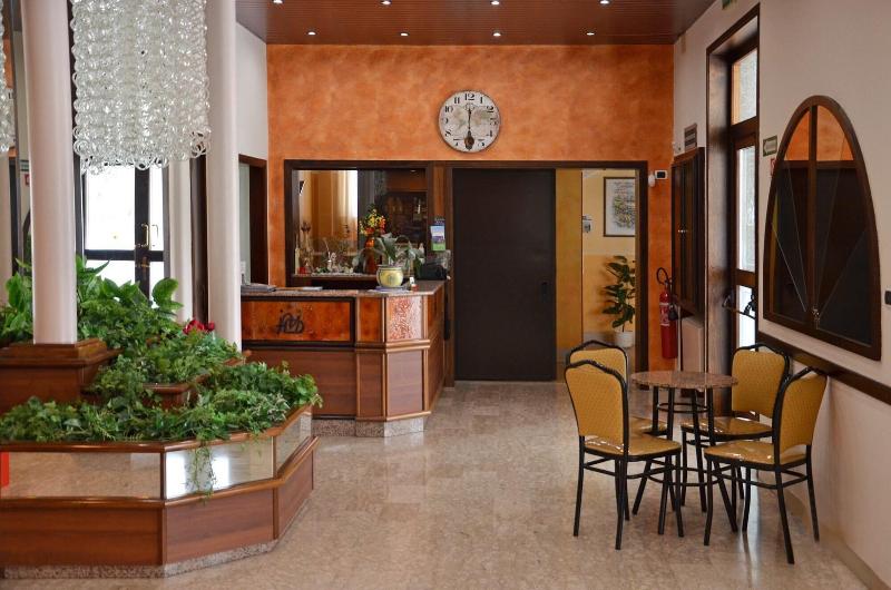 Hotel Vallisdea - Lobi
