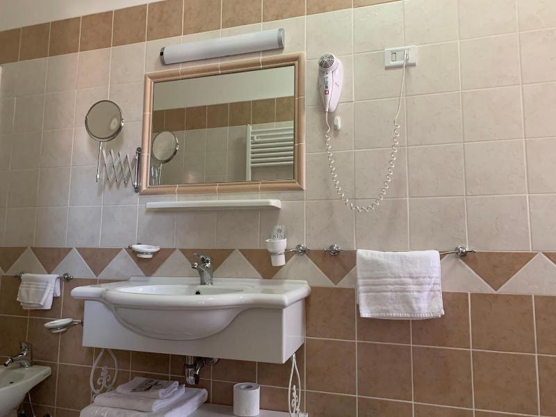 Hotel Vallisdea - Oda