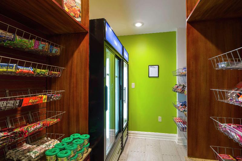 Hilton Garden Inn Queens/JFK Airport - Restoran