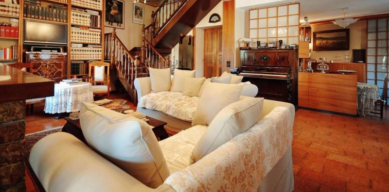 Villa Marisa Bed Breakfast And Books - Lobi