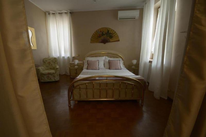 Villa Marisa Bed Breakfast And Books - Oda