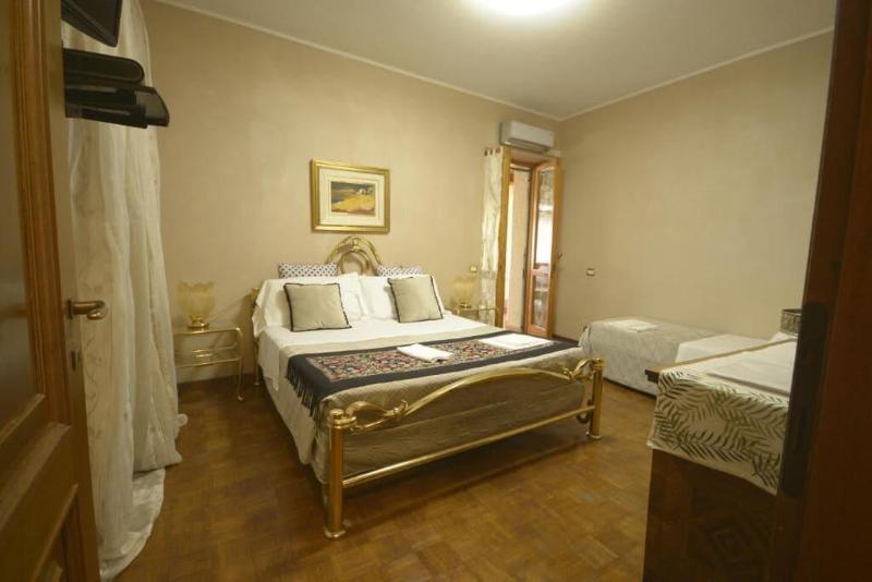 Villa Marisa Bed Breakfast And Books - Oda