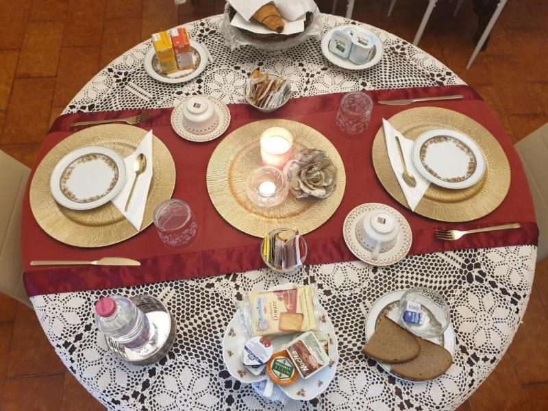 Villa Marisa Bed Breakfast And Books - Restoran
