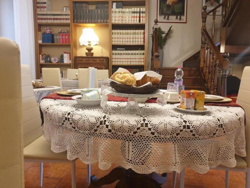Villa Marisa Bed Breakfast And Books - Restoran