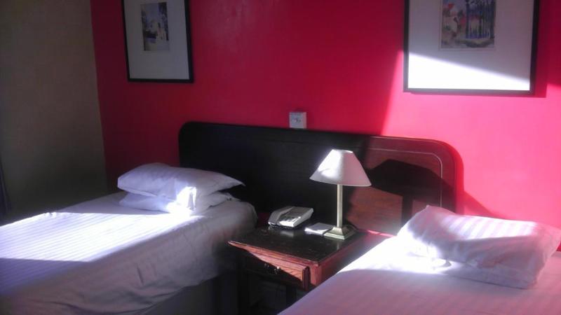 Royal Kings Arms Hotel - Genel
