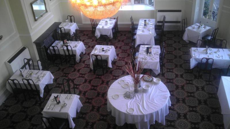Royal Kings Arms Hotel - Genel