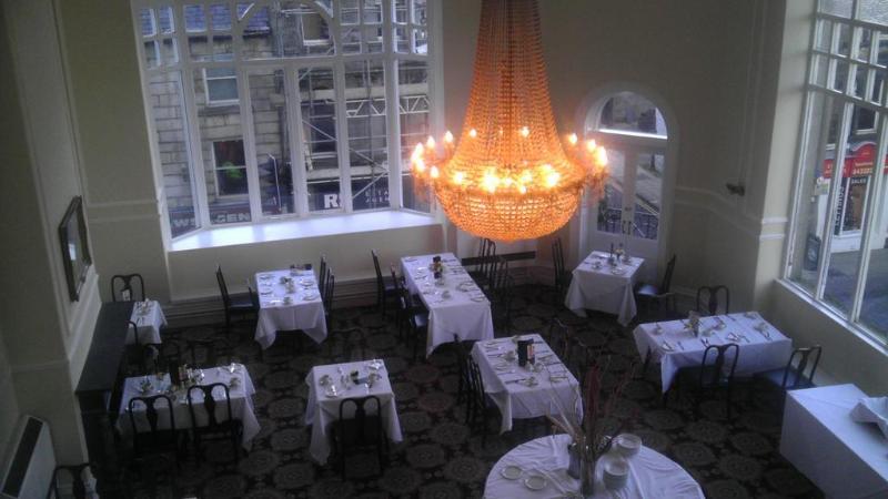 Royal Kings Arms Hotel - Genel