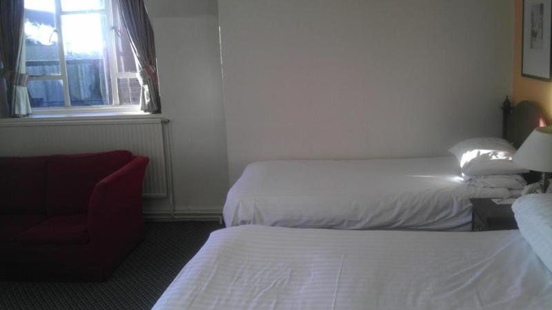 Royal Kings Arms Hotel - Genel