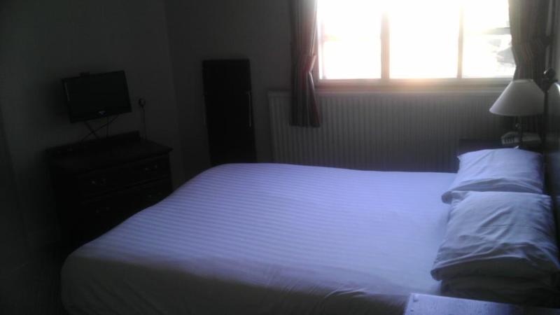 Royal Kings Arms Hotel - Genel