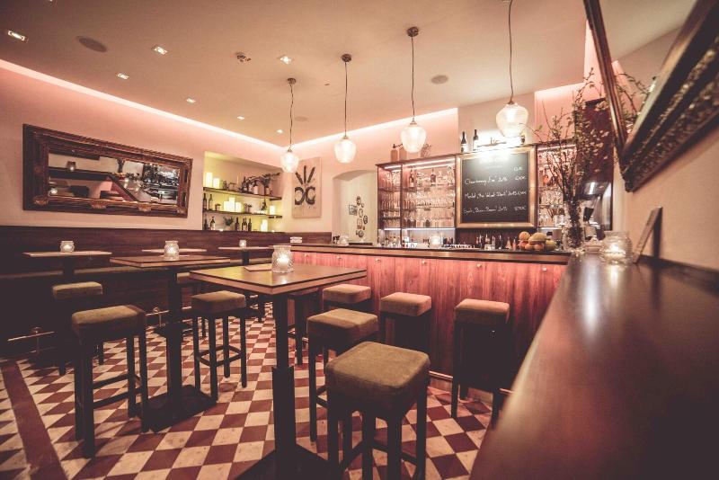 Bohemian Hotel - Bar