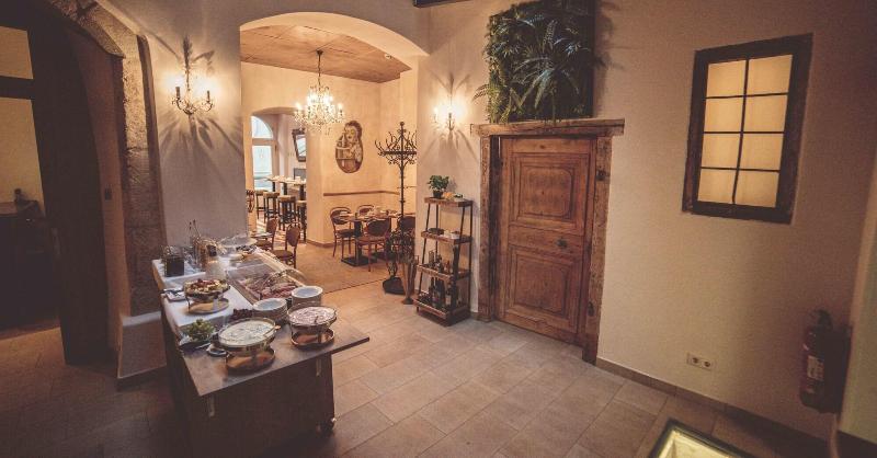 Bohemian Hotel - Lobi