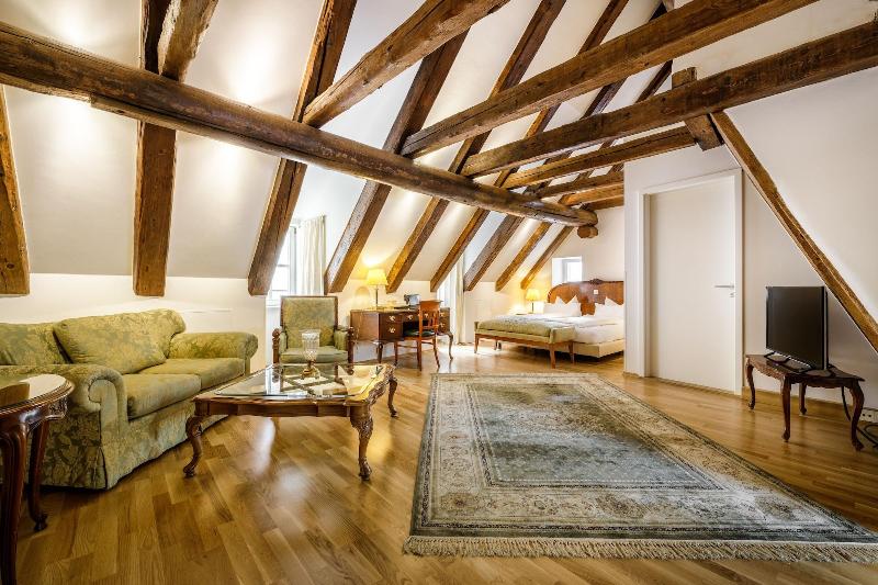 Bohemian Hotel - Genel