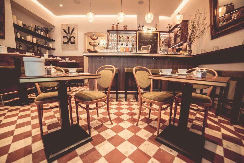 Bohemian Hotel - Restoran