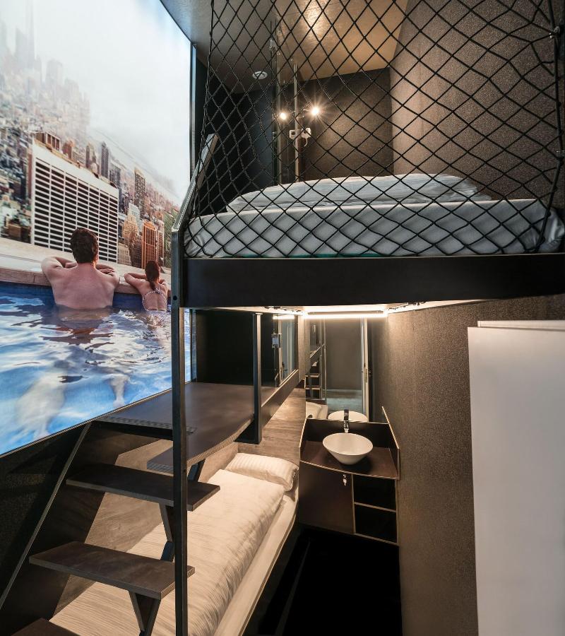 BoxHotel Göttingen (App based Hotel) - Oda