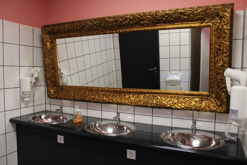 BoxHotel Göttingen (App based Hotel) - Oda
