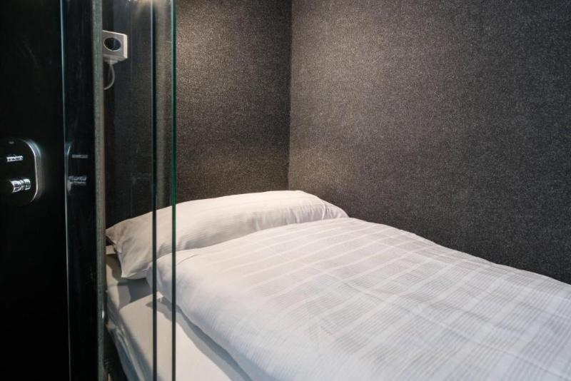 BoxHotel Göttingen (App based Hotel) - Oda