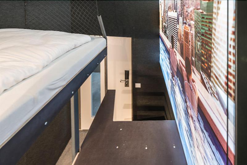 BoxHotel Göttingen (App based Hotel) - Oda