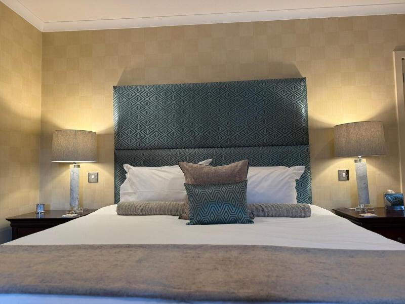 Airds Hotel - Oda