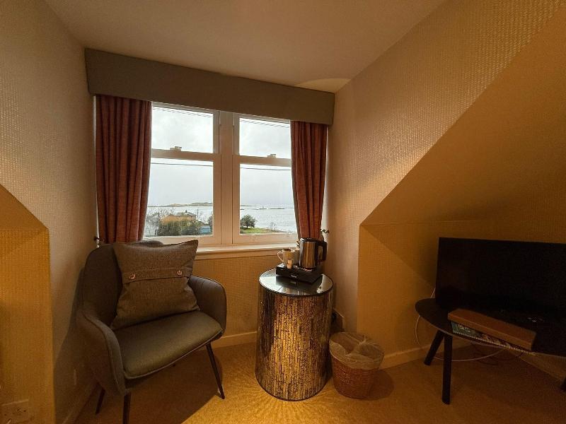 Airds Hotel - Oda