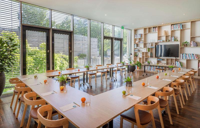 INNSIDE by Melia Dusseldorf Seestern - Toplantı