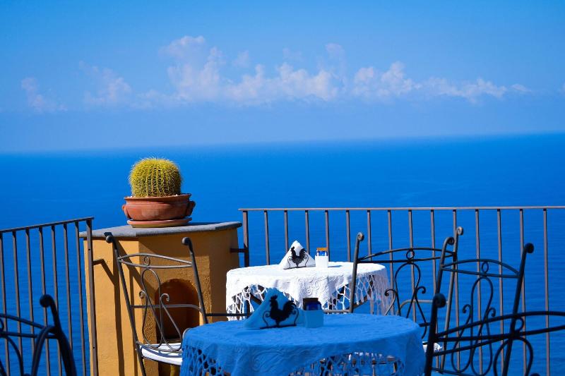 Marulivo Hotel - Teras
