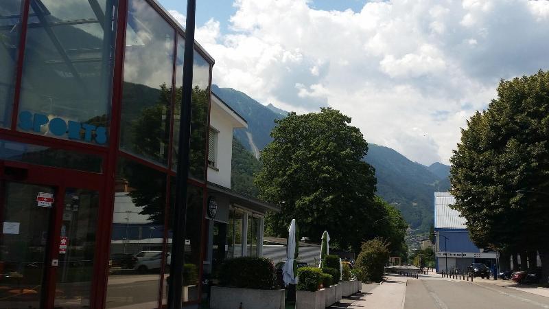 Motel Des Sports - Genel