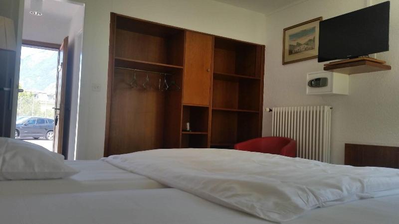 Motel Des Sports - Genel