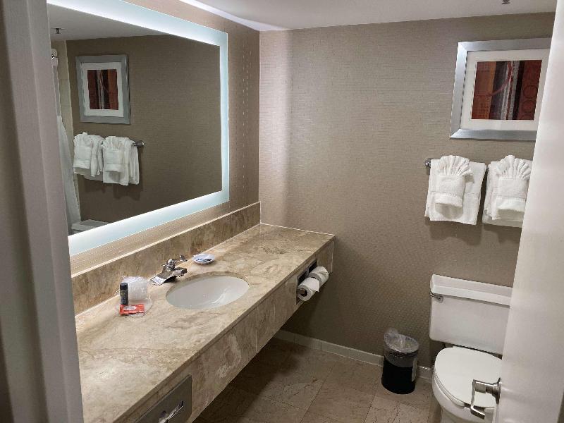 Doubletree By Hilton New York Laguardia Airport - Oda