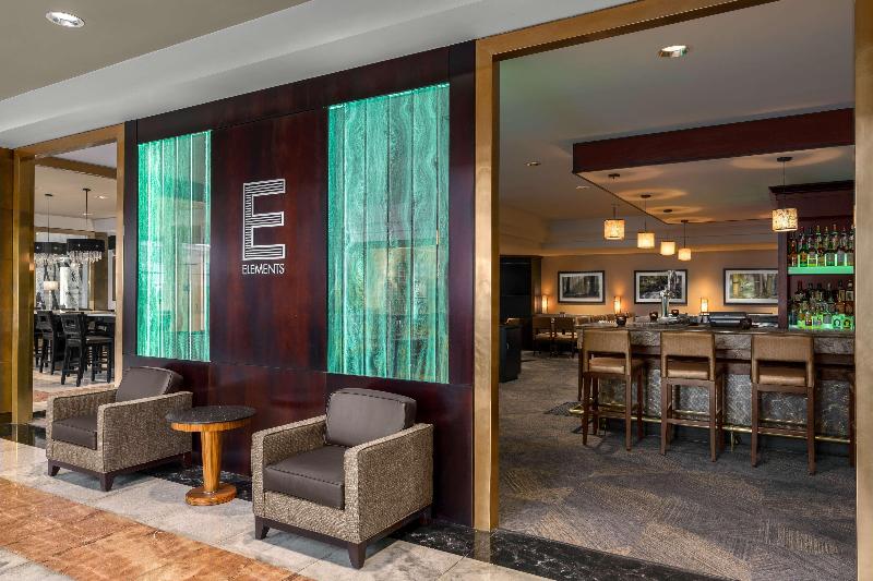 Doubletree By Hilton New York Laguardia Airport - Restoran
