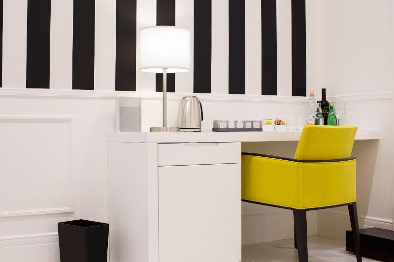 Nap Luxury Guest House - Oda
