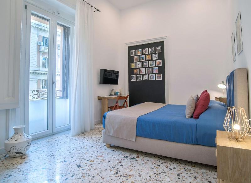 Napoliamo Guest House - Oda