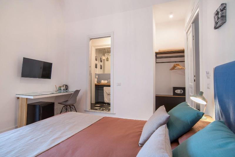 Napoliamo Guest House - Oda