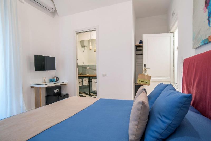 Napoliamo Guest House - Oda