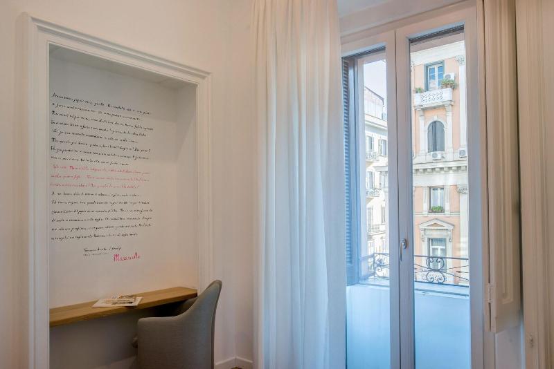 Napoliamo Guest House - Oda