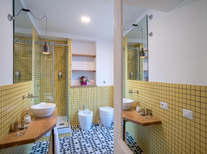 Napoliamo Guest House - Oda