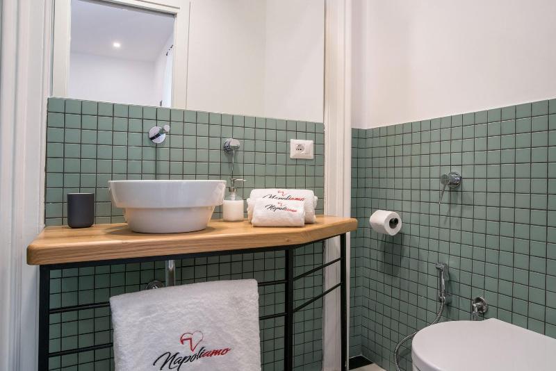 Napoliamo Guest House - Oda