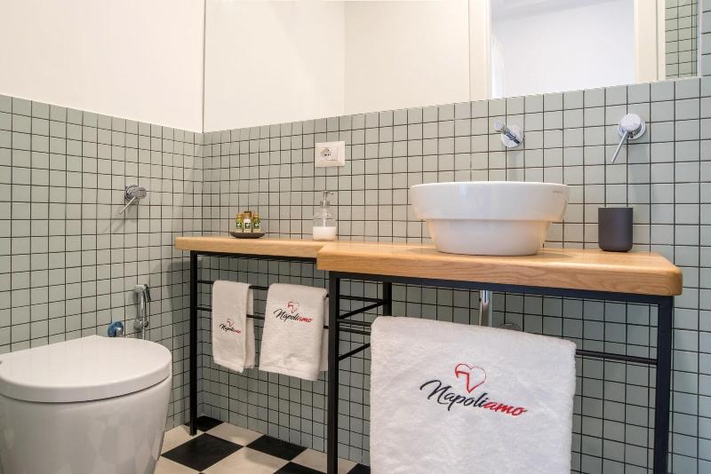 Napoliamo Guest House - Oda