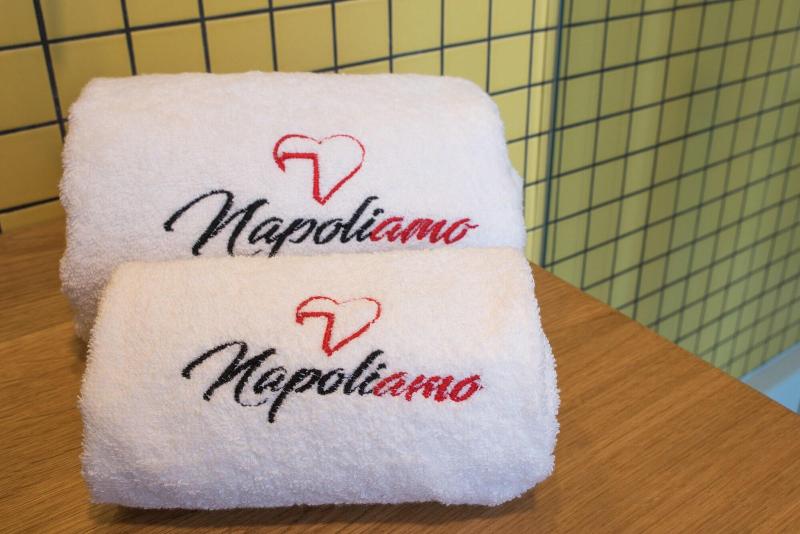 Napoliamo Guest House - Oda