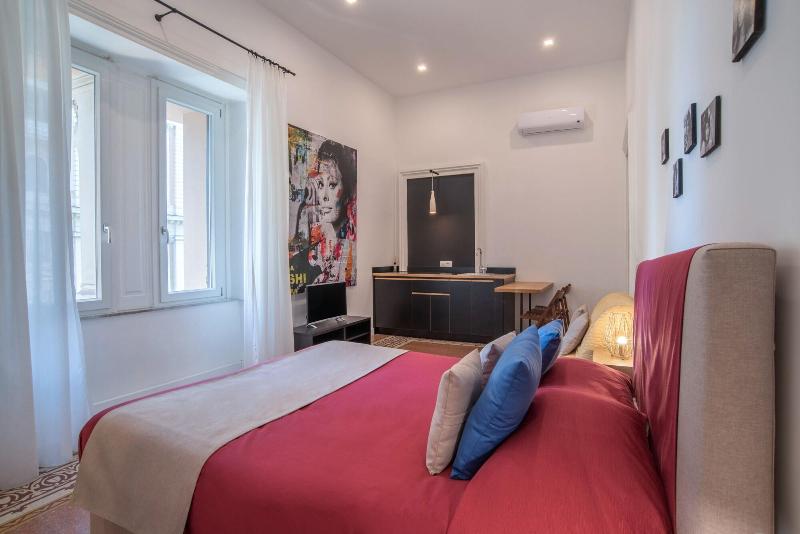 Napoliamo Guest House - Oda