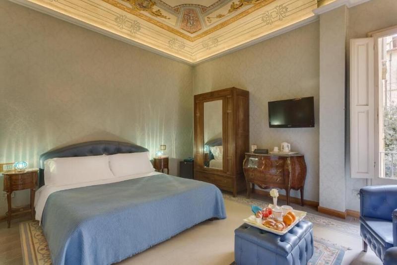 Cavour 10 - Genel