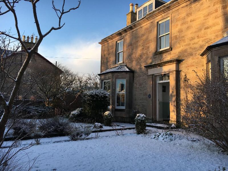 Cawdor House - Genel