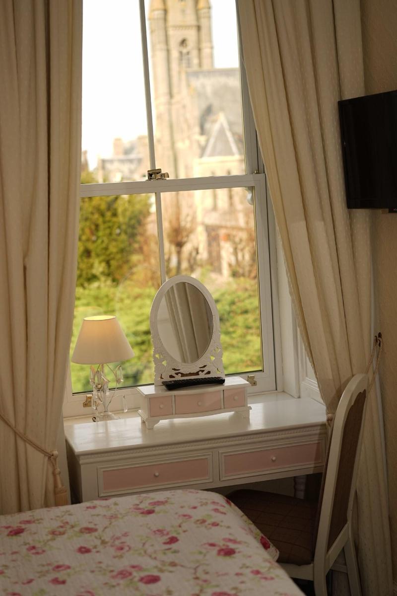 Cawdor House - Oda